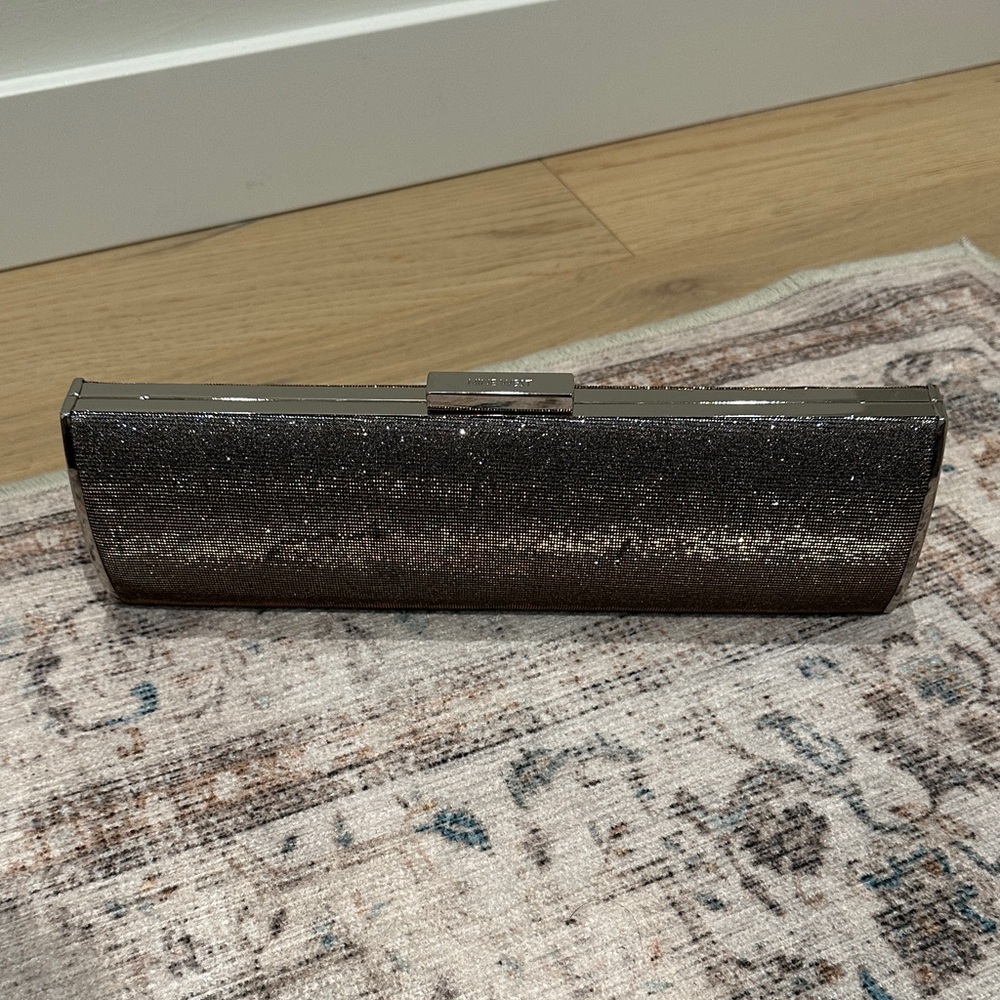 Sparkling Clutch